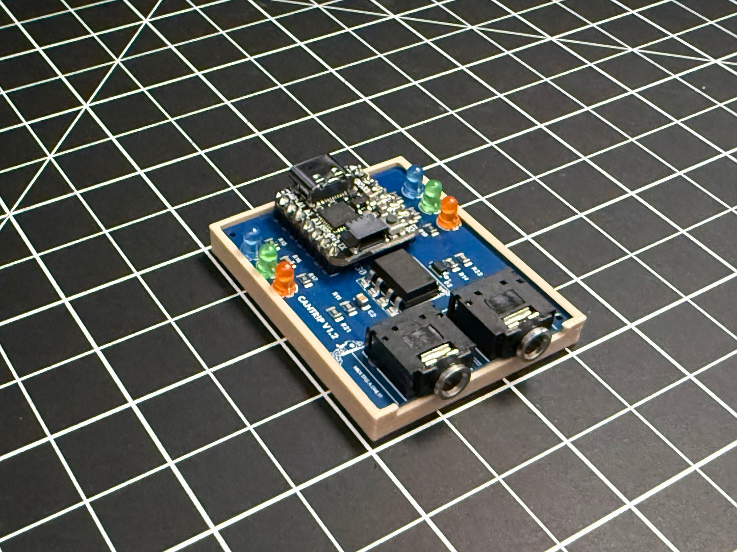 cantrip >> USB C to TRS-A MIDI Adapter << cantrip