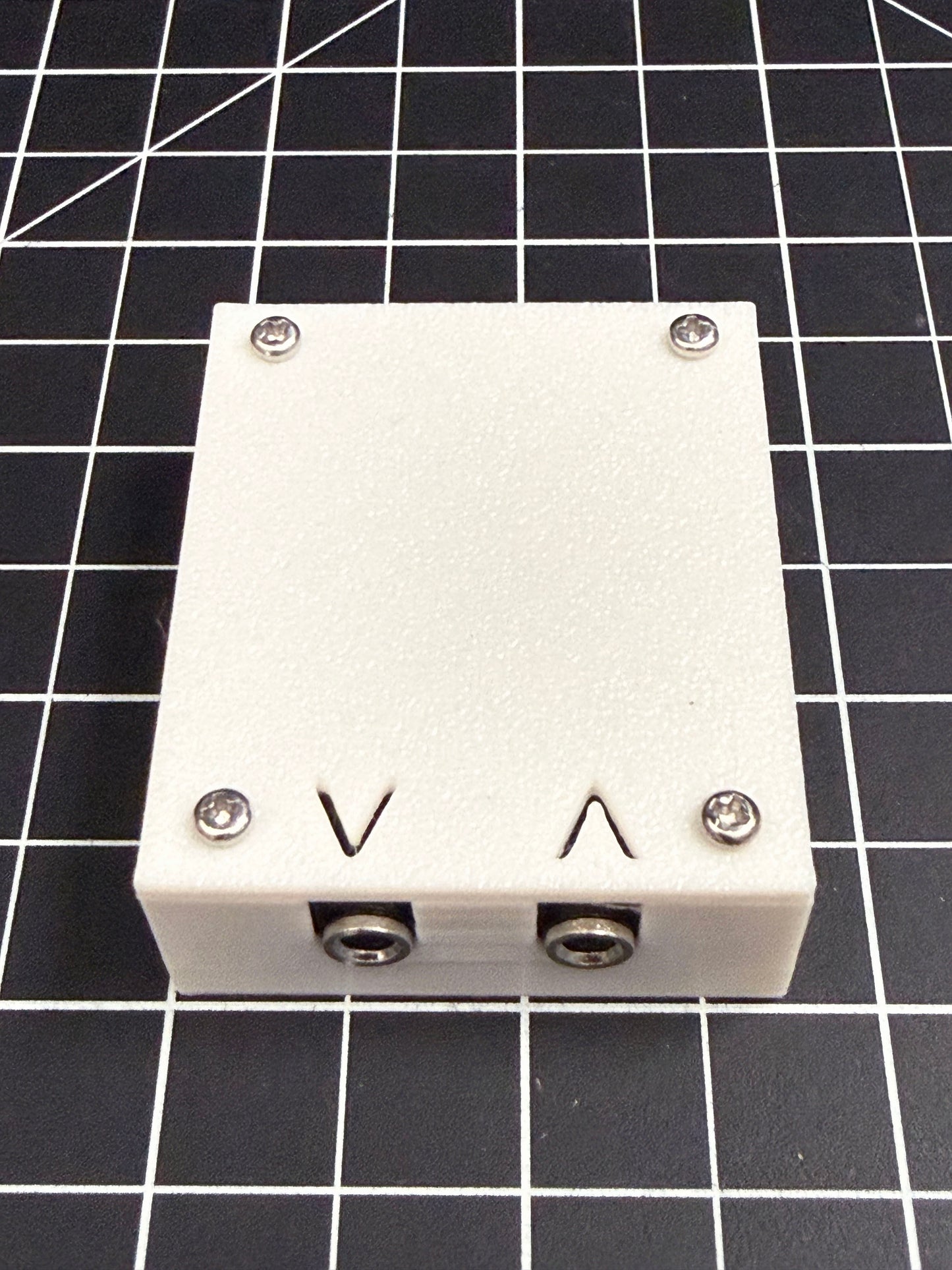 cantrip >> USB C to TRS-A MIDI Adapter << cantrip